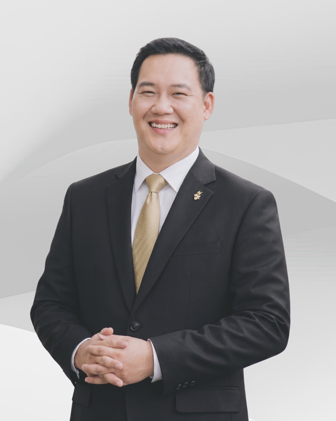 อาจารย์ ดร.ยุทธจักร งามขจิต
