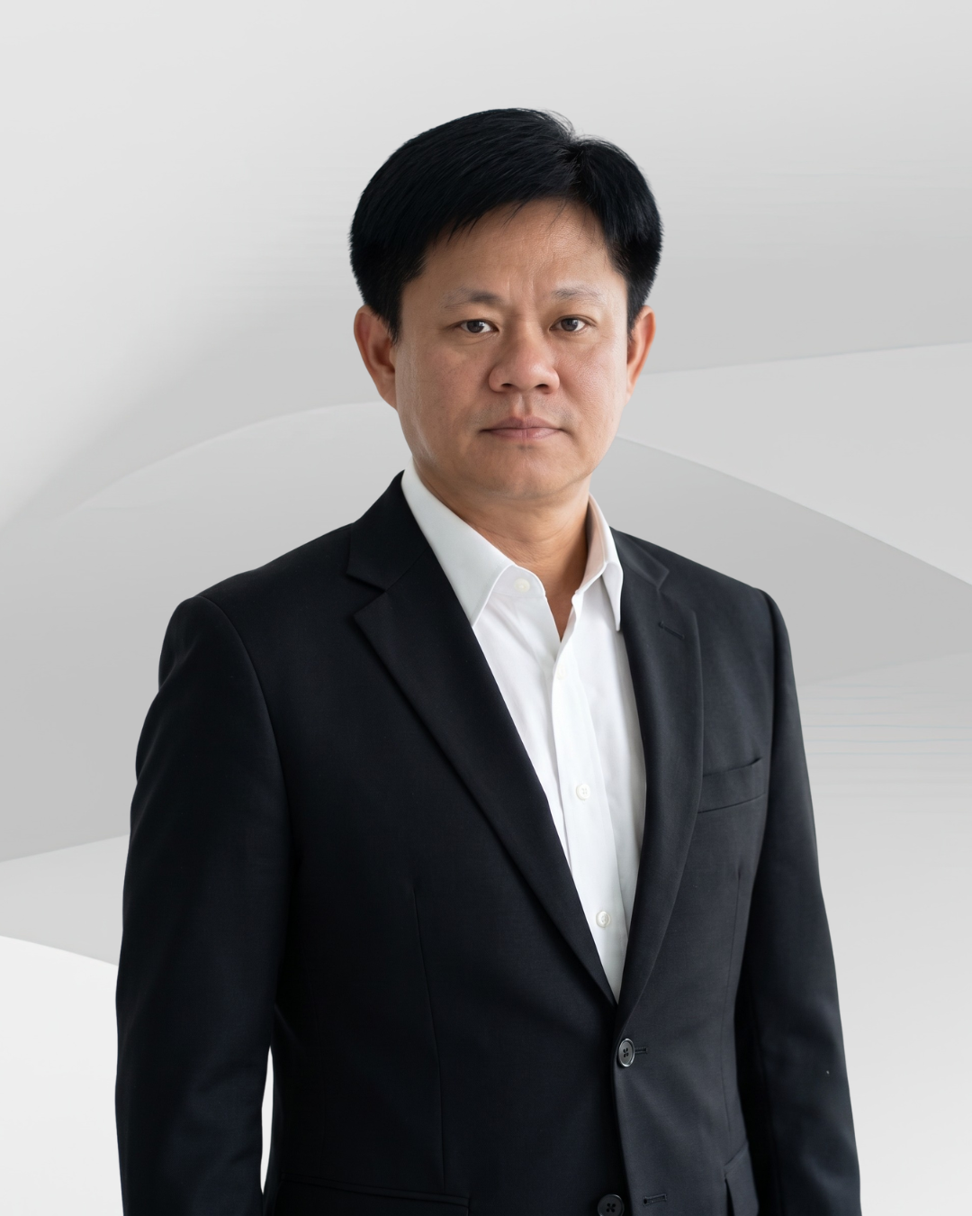 รศ.พีระชัย ลี้สมบูรณ์ผล