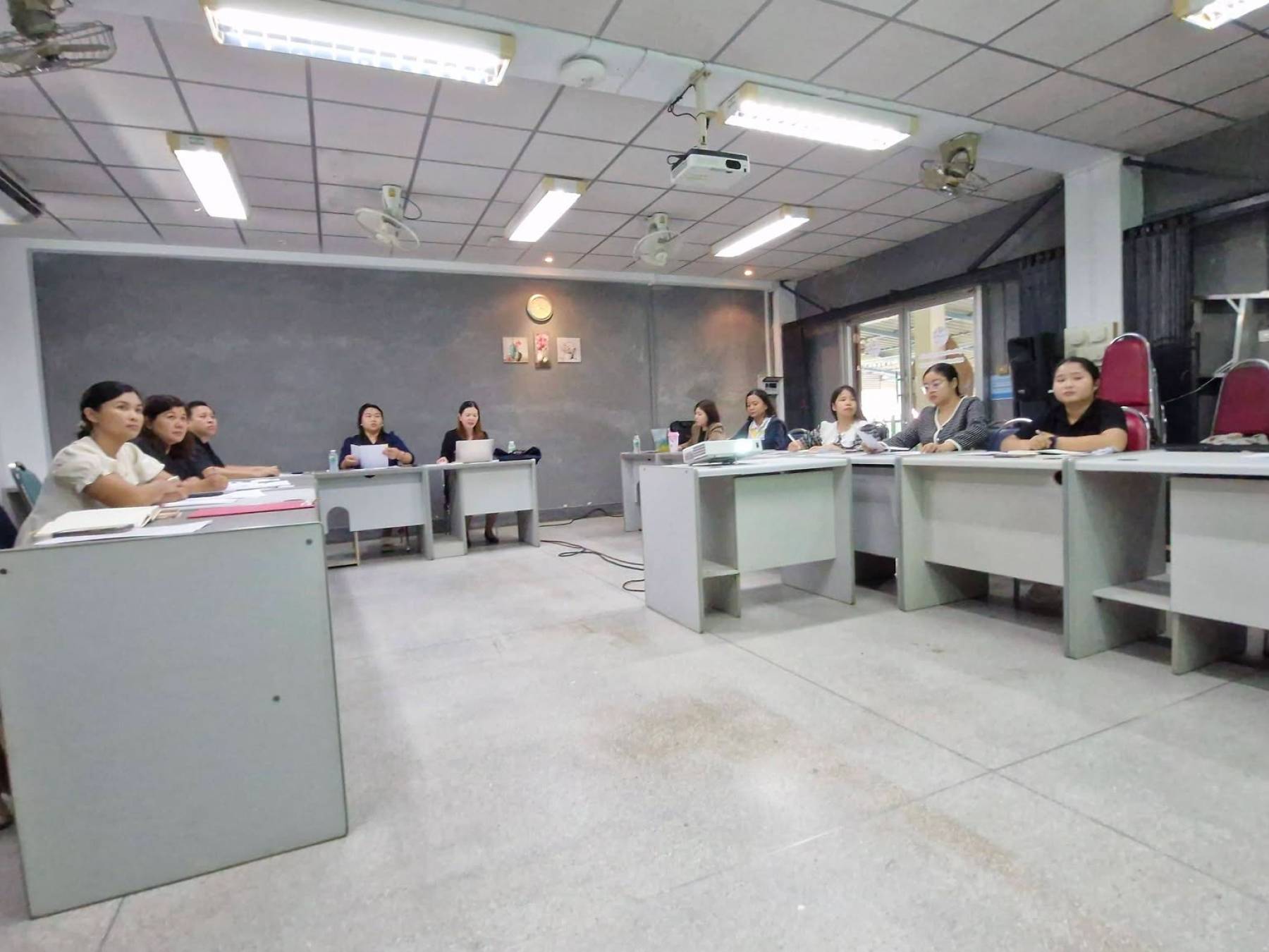 คณะมนุษยศาสตร์และสังคมศาสตร์  ประชุมบุคลากรสายสนับสนุน
